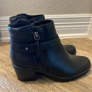 Black Baretraps Booties